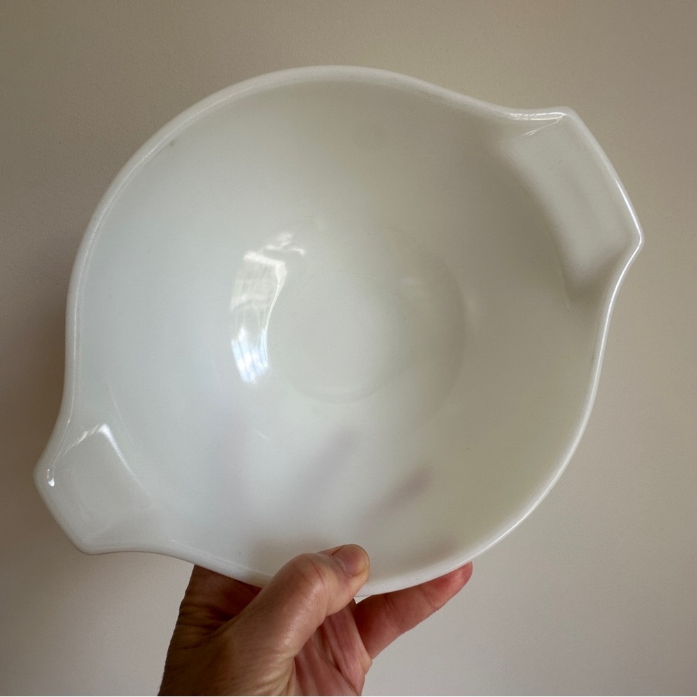 RARE Pyrex Cinderella Mixing Bowl Vintage White #442 1.5 Qt - Picture 2 of 13